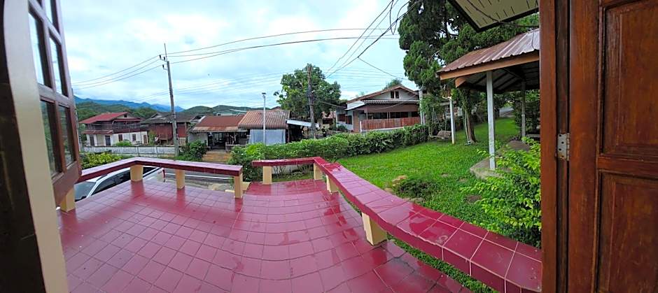 P.L.P Guesthouse - Mae Hong Son