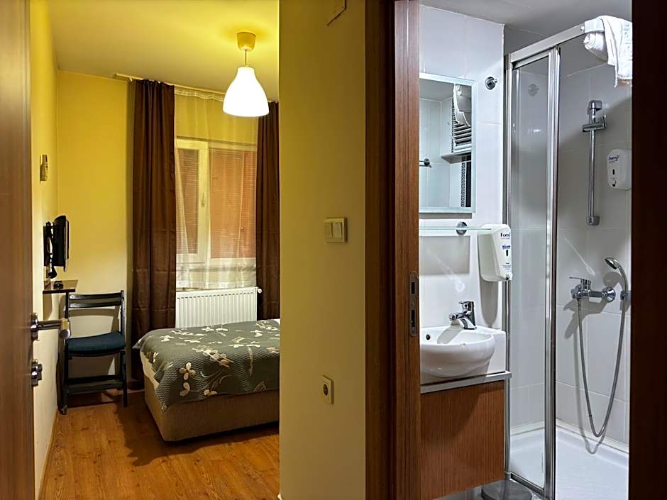 Demirci Otel