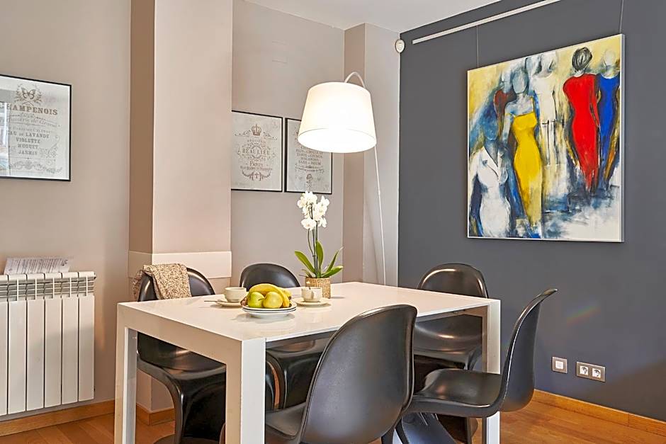 AinB Sagrada Familia Apartments