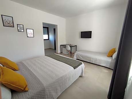 Triple Room with Private Bathroom