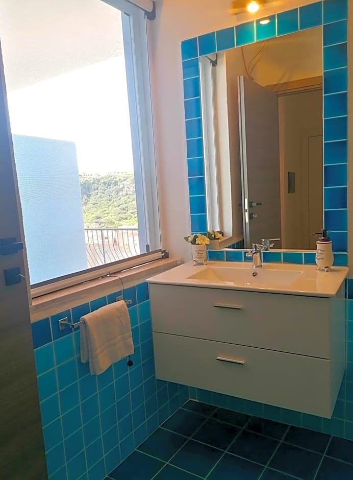 DOMUS con vista mare - JR02