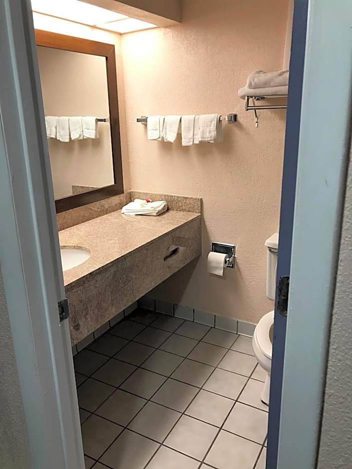 Days Inn by Wyndham Panama City
