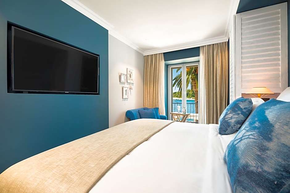 Photo 1 of 5 of Marina 1 Double Bed or 2 Beds, Sea View