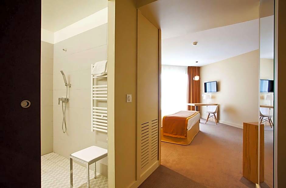 Golden Tulip Avignon Le Paradou