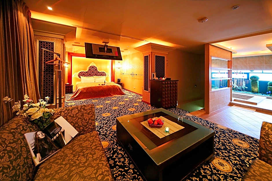Fongchih Motel