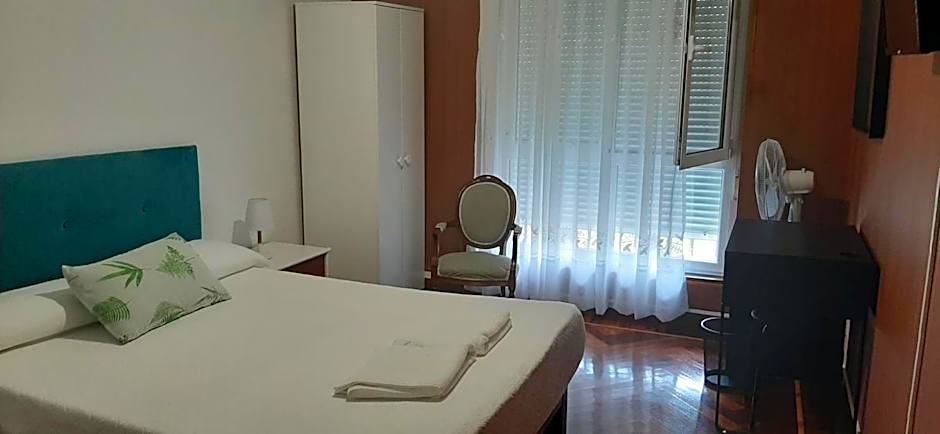 ALOJAMIENTO CASA LEÓN