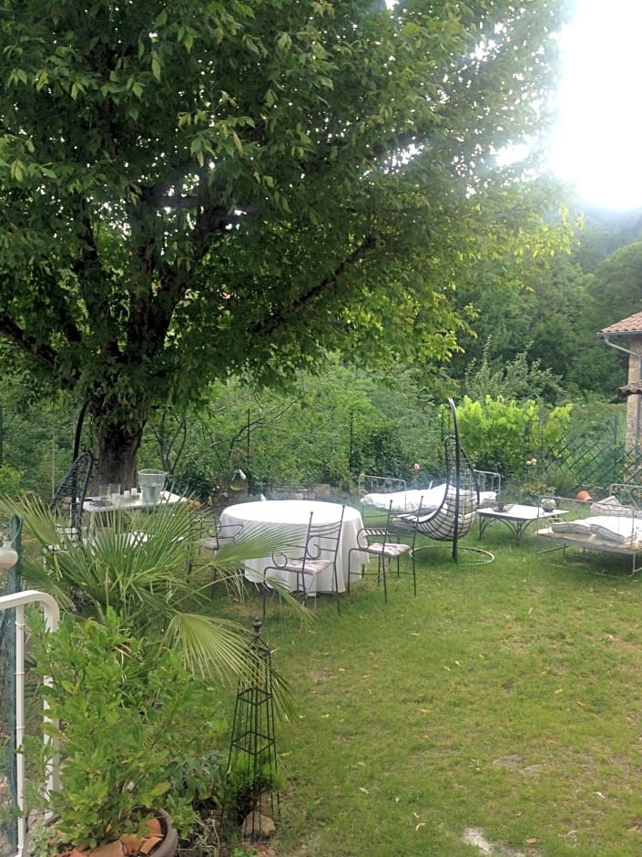 MARIAC , Chambres d'hôtes "AU TILLEUL" 6km du Cheylard
