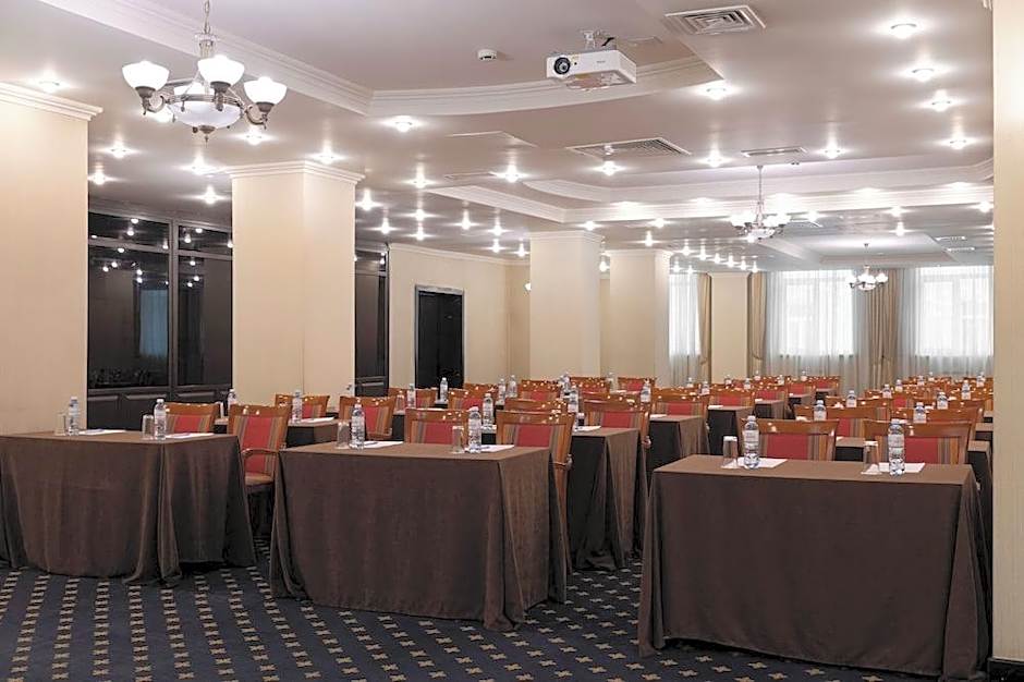 Grand Tien Shan Hotel