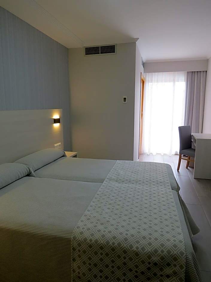 Foto 1 daripada 8 — Deluxe 1 Double Bed or 2 Beds