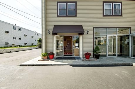 Econo Lodge West Yarmouth - Cape Cod