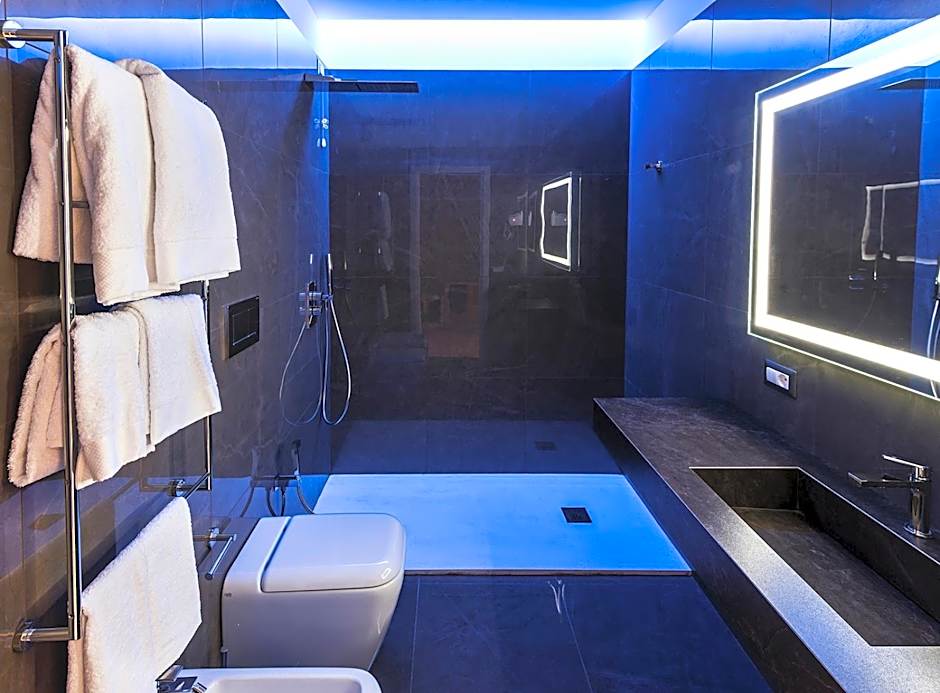 Caruso Place Luxury Rooms & Suites