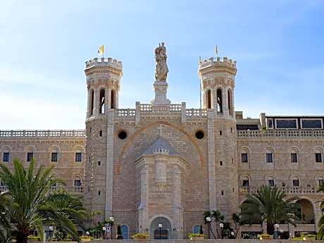 Notre Dame Center Guest House