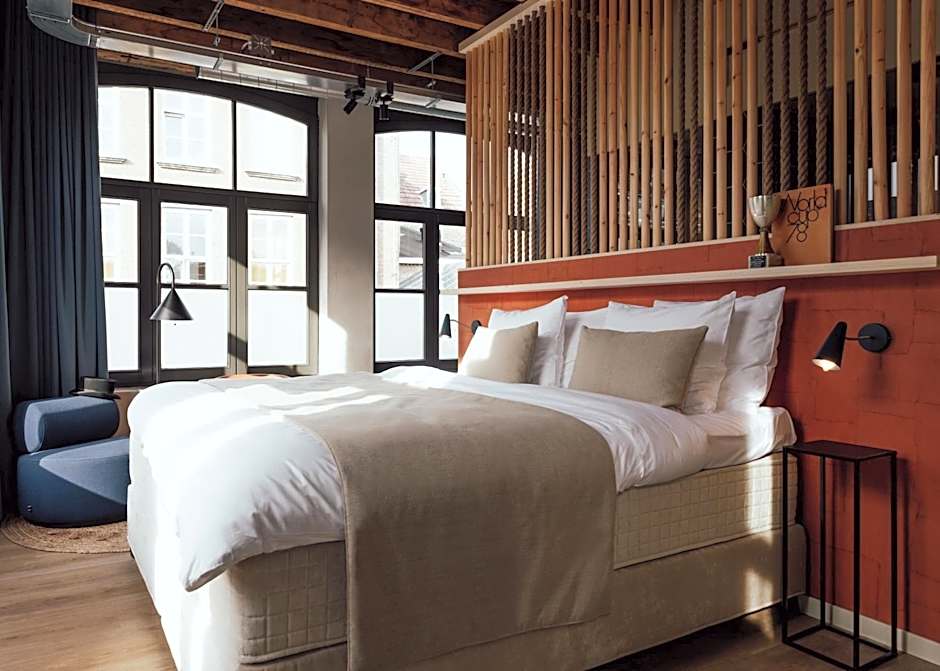 Cousins Boutique Hotel