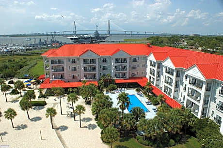 HARBORSIDE AT CHARLESTON HARBOR RESORT AND MARINA