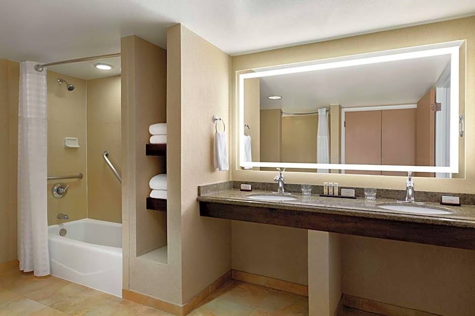 Embassy Suites By Hilton Hotel Phoenix-Tempe