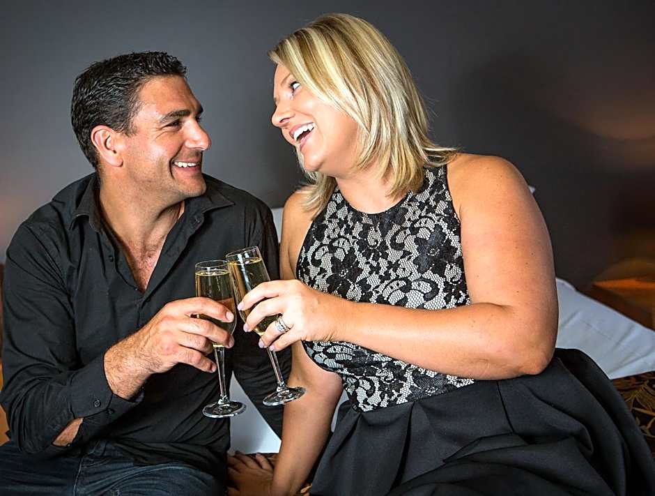 Gladstone Reef Hotel Motel