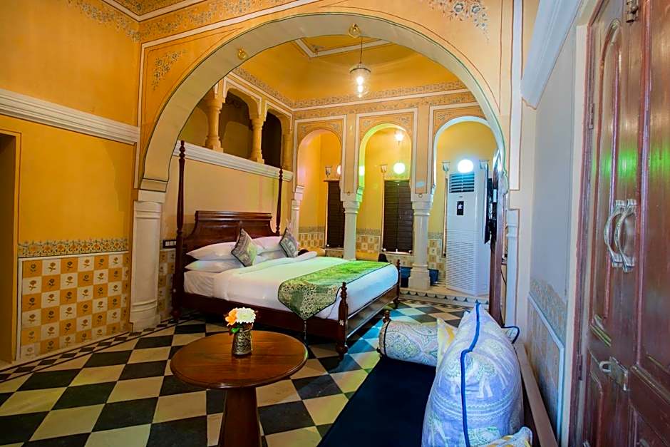 Photo 1 of 5 of Royal Heritage Room