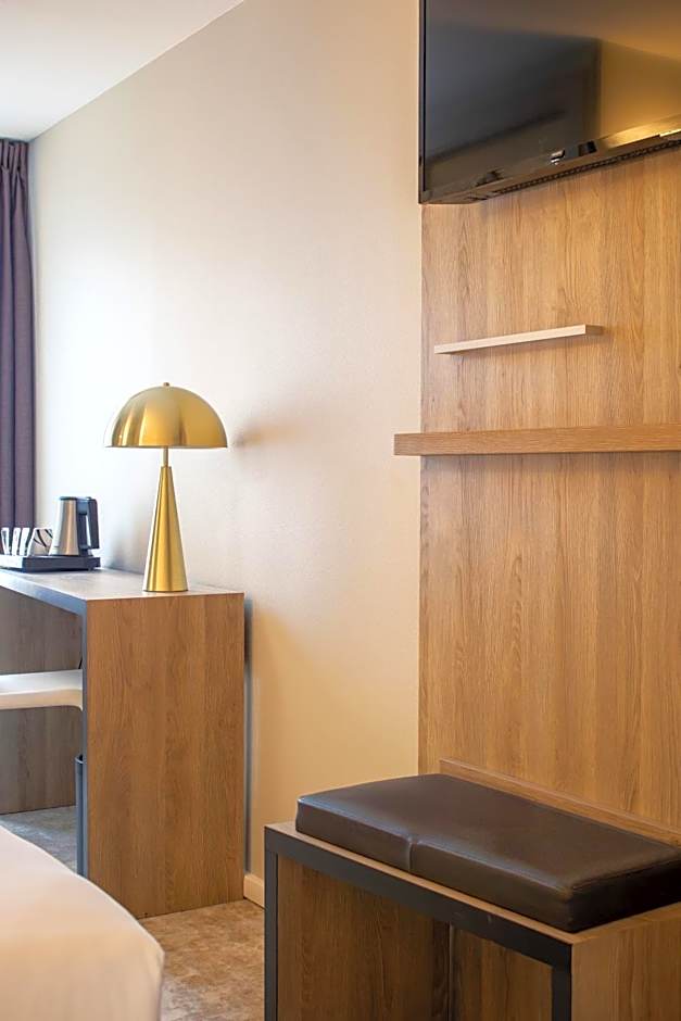 Brit Hotel Avignon Sud Le Calendal