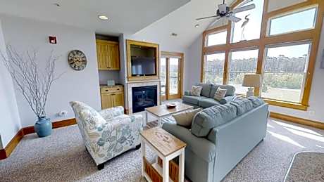 Hamilton Cay at Bermuda Bay by Kees Vacations