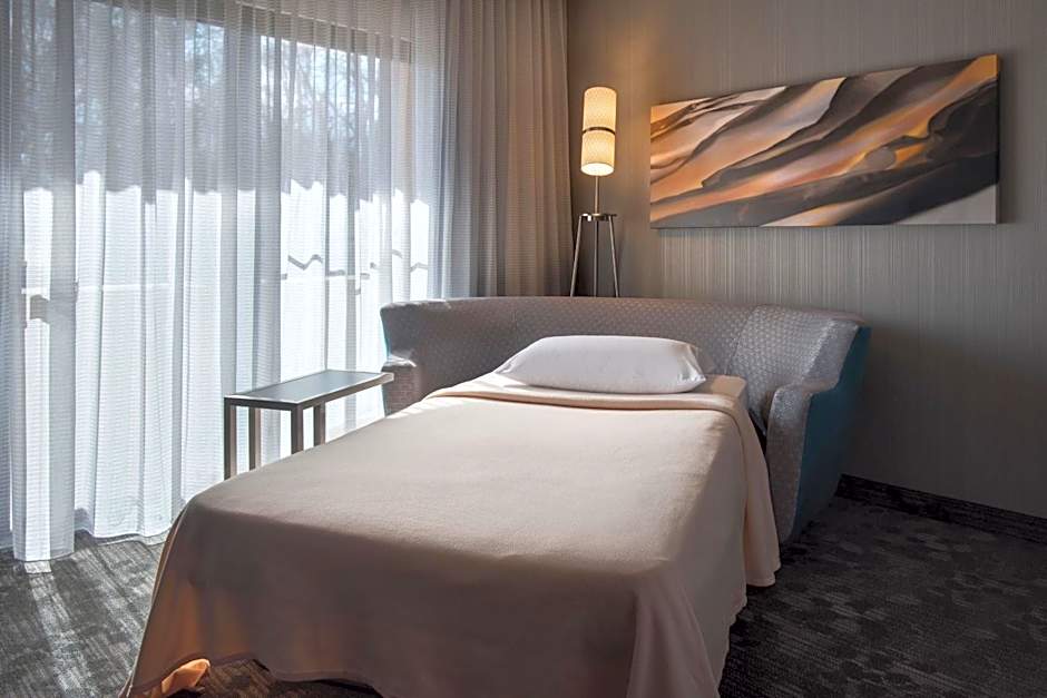 Courtyard by Marriott Mahwah