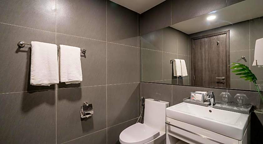 Travelodge Phuket Town