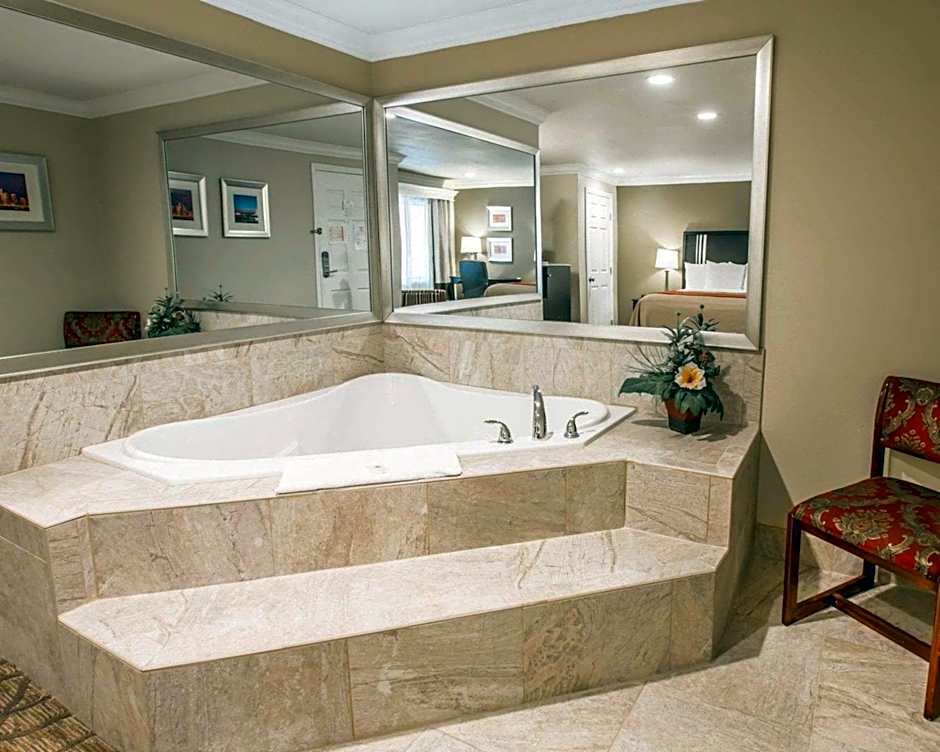 Quality Inn Near Downey Studios