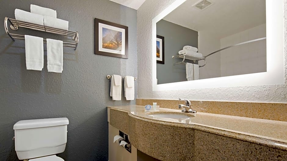 Best Western Waldo Inn & Suites