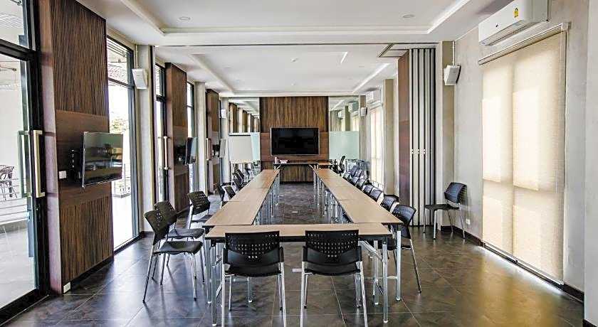 Le Lert Hotel Ratchaburi