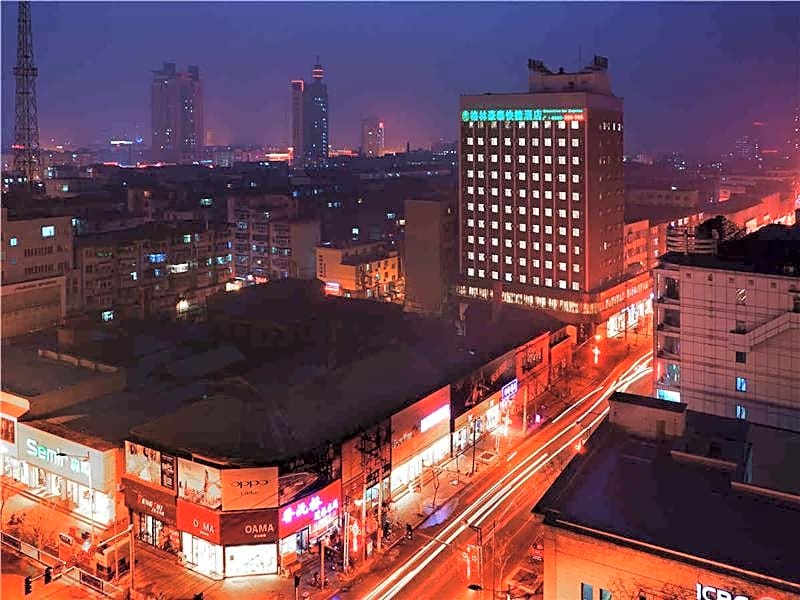 Greentree Inn Jinzhou Railway Station Express Hote