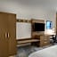 Holiday Inn Express And Suites Fayetteville South By IHG