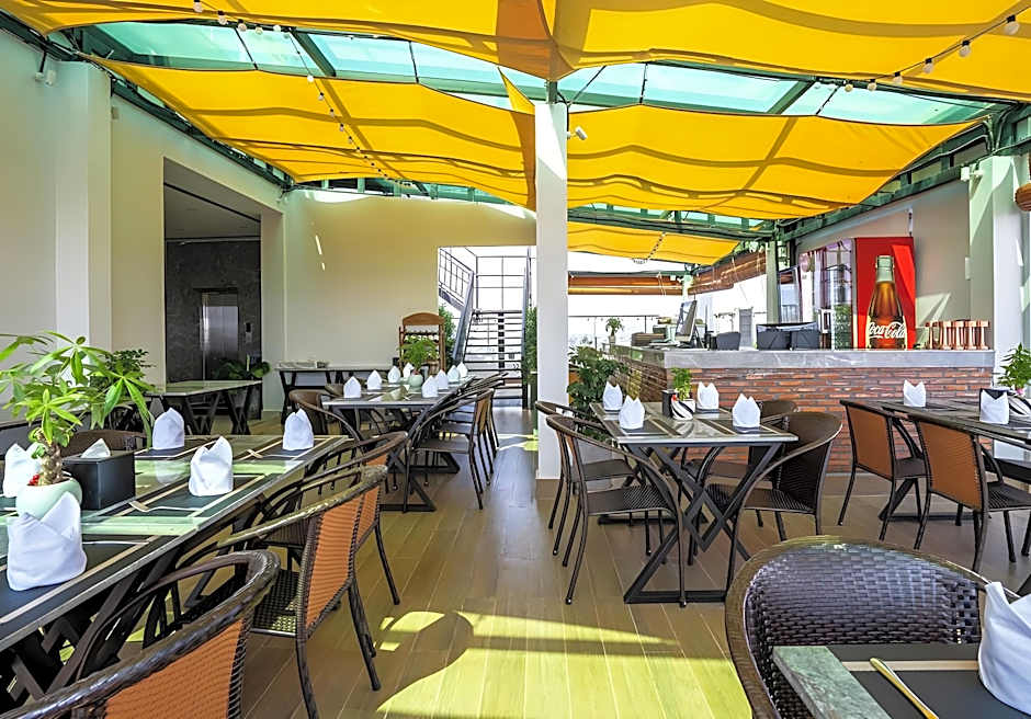 The Square Kampot Hotel