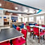 Holiday Inn Express and Suites Three Rivers By IHG