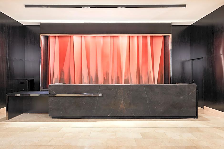 AC Hotel Santiago Cenco Costanera