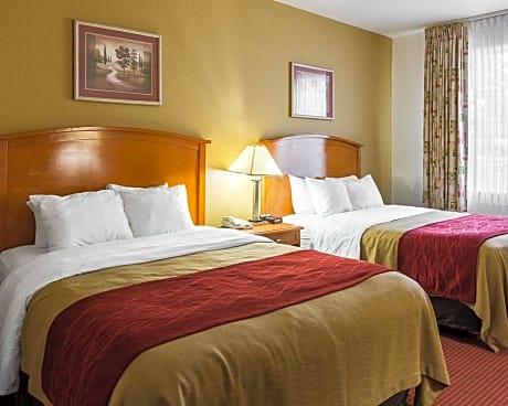 2 Queen Beds, Efficiency, Nonsmoking