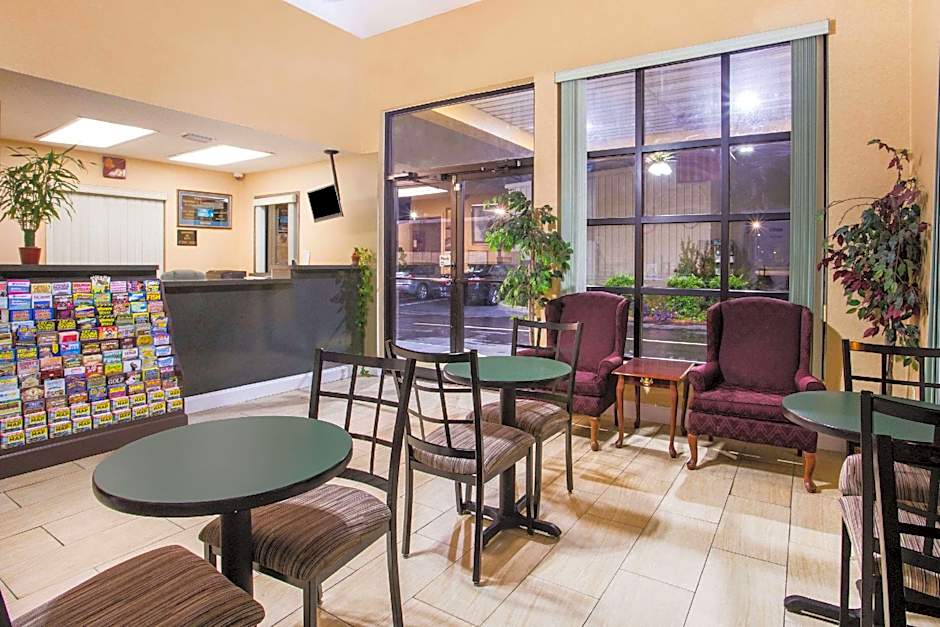 Howard Johnson by Wyndham Panama City