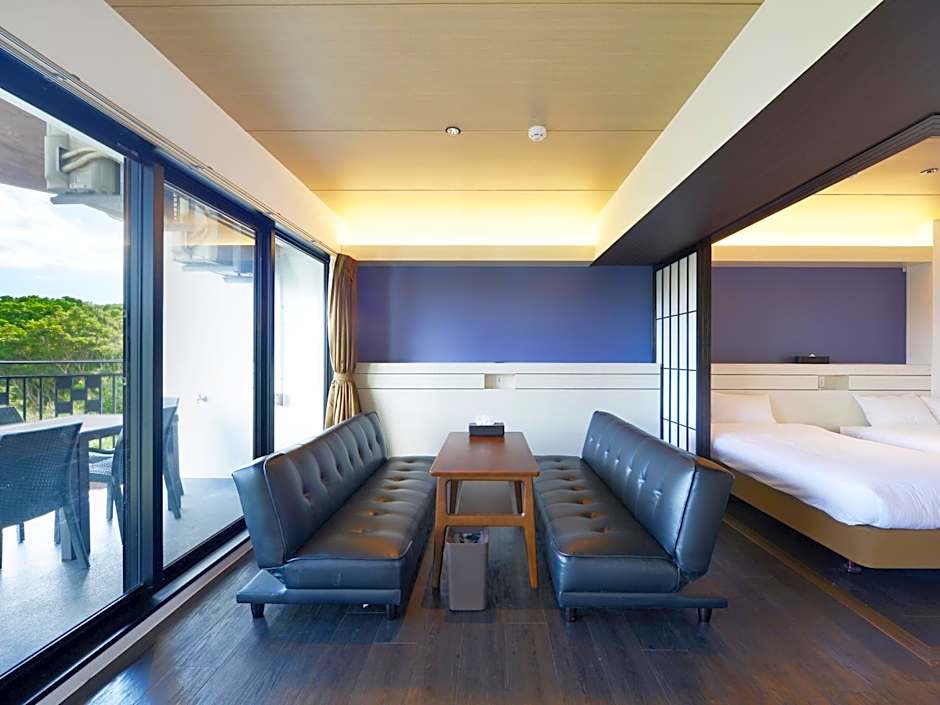 Karry CONDO CHURAUMI