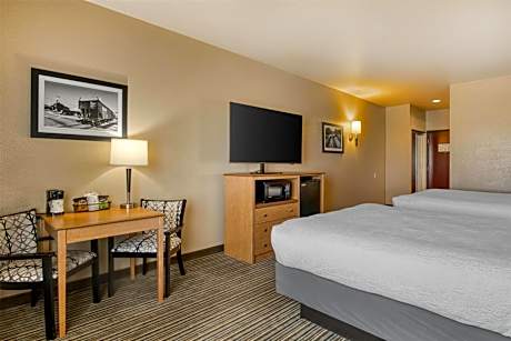 Queen Room with Two Queen Beds - Disability Access/Non-Smoking