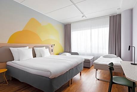 Queen Room