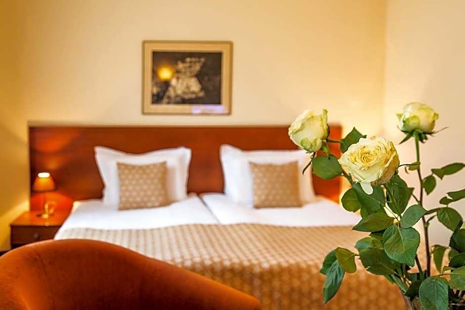 Sofia Place Hotel by HMG