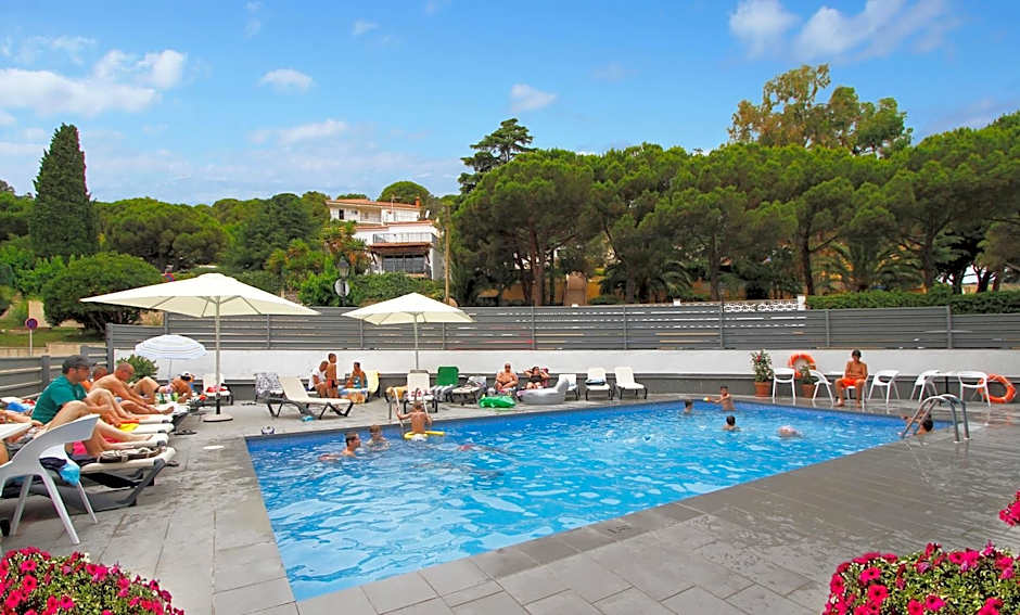 Summer Hotel