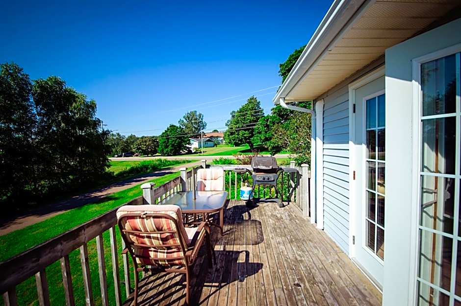 Lee's Ocean Peek B & B