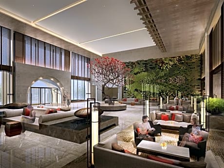 HUALUXE Hotels and Resorts