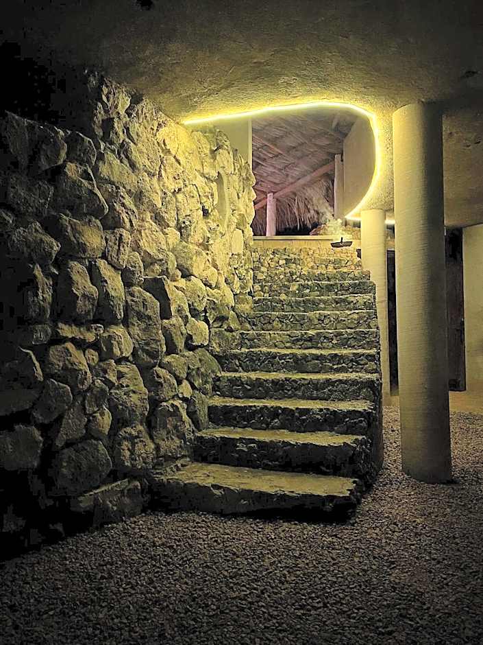 Elmar Hostel