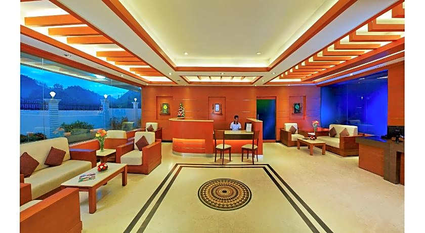 Clouds Valley Leisure Hotel