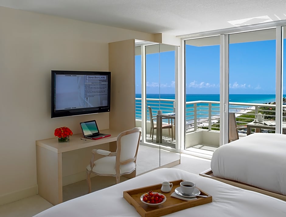 Grand Beach Hotel