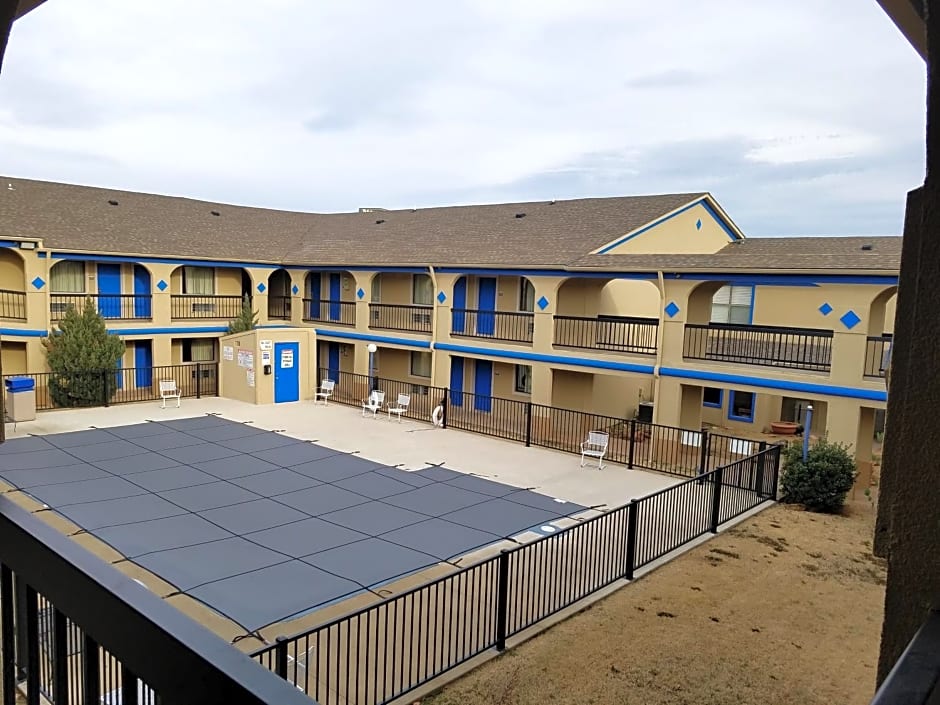 Days Inn by Wyndham Oklahoma City NW Expressway