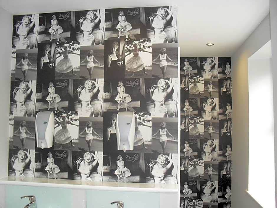 Pine Lodge Hotel & Restaurant Mansfield