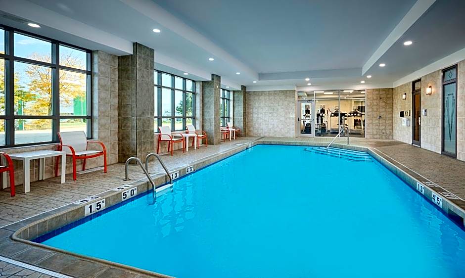 Holiday Inn & Suites Oakville at Bronte By IHG