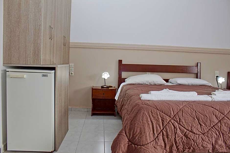 Danaos Hotel