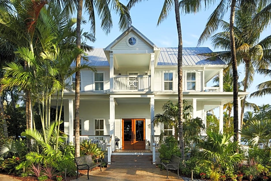 Parrot Key Hotel & Villas